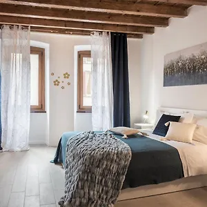 Apartment Domusbergamo - Boutique, Bergamo