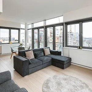 Beautiful Penthouse With Private Terrace In Greenwich Peninsula Apartment London