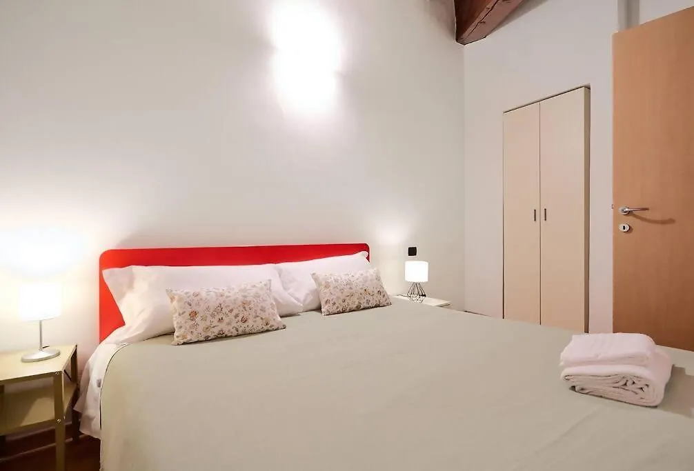 Johnny Suites Bergamo Alta Apartament
