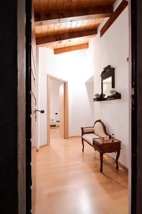 Apartament Johnny Suites Bergamo Alta Włochy